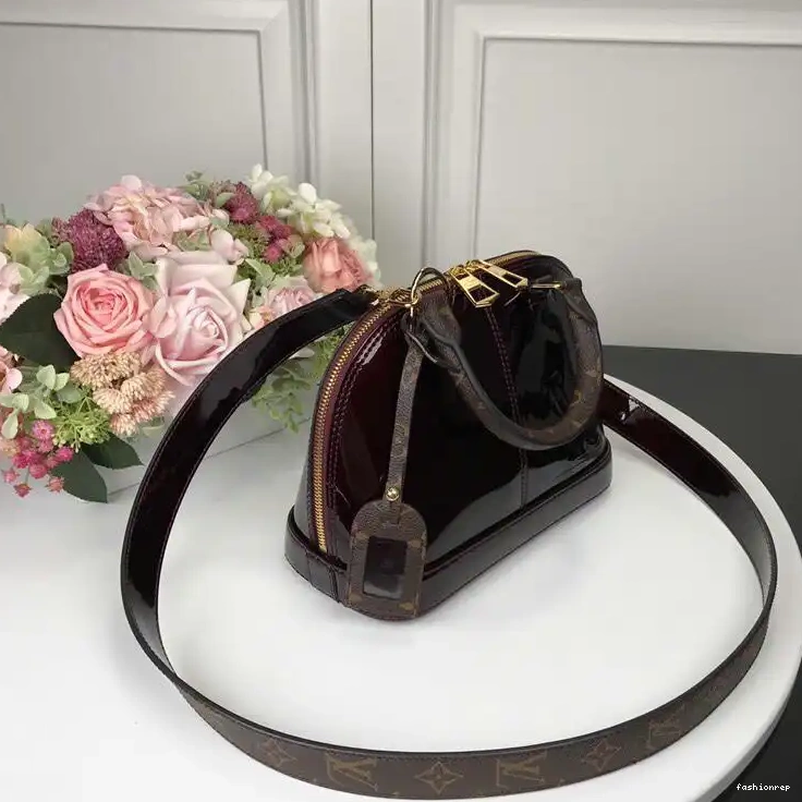 Fashionrepsfam ru Bags LV 19T1L0241 0511